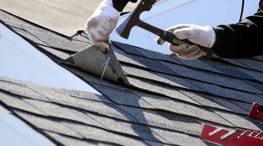 Professional residential roofers in Benton, IL
